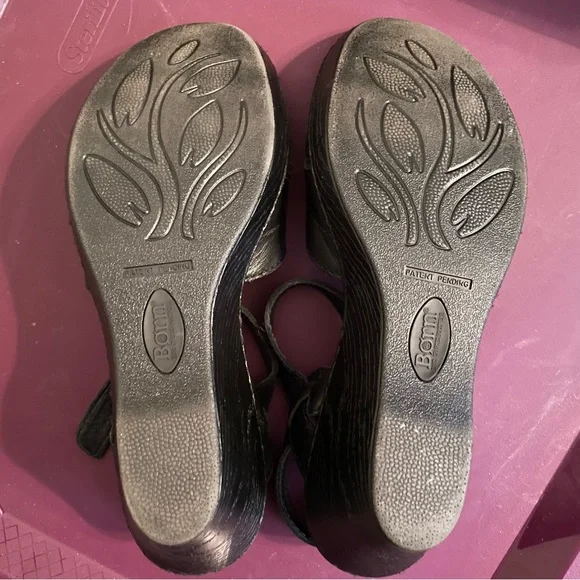 Born Black Leather Sandals Size 7 - Picture 8 of 8